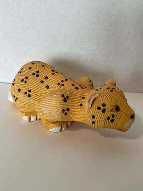 Artesania Rinconada Ceramic Leopard Figurine #177